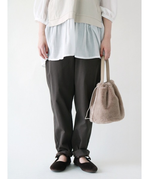 Samansa Mos2（サマンサ モスモス）の「細見えラインテーパードパンツ（その他パンツ・レディース・ベージュ/ピンク/チャコール・ﾌﾘ-）」の2枚目の写真
