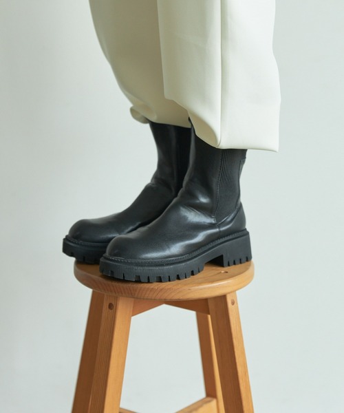 VACANCY（ヴァカンシー）の「サイドゴアブーツ（ブーツ・レディース・ブラック・SMALL/MEDIUM/LARGE）」の21枚目の写真