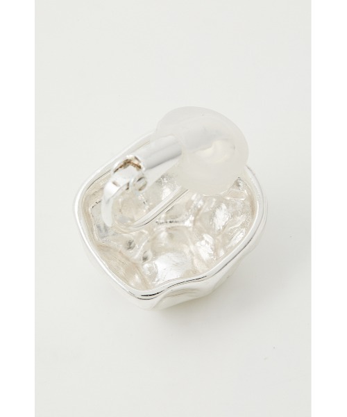 THROW by SLY（スローバイスライ）の「THROW CRATER METAL EARRING（イヤリング・レディース・マルチ・FREE）」の6枚目の写真