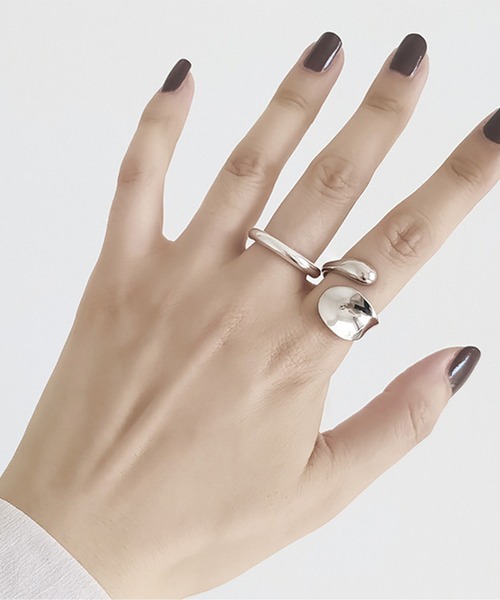 LA VORAGINE（ラ ヴォラジネ）の「調節可能　リング2点セット（リング・レディース・シルバー・FREE）」の5枚目の写真