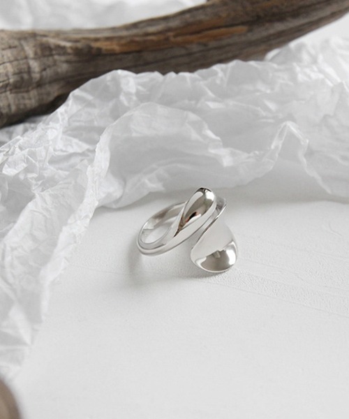 LA VORAGINE（ラ ヴォラジネ）の「調節可能　リング2点セット（リング・レディース・シルバー・FREE）」の3枚目の写真
