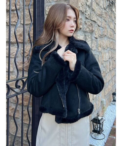 RESEXXY（リゼクシー）の「フェイクムートンブルゾン（ブルゾン・レディース・ブラック/ベージュ/キャメル・FREE）」の4枚目の写真