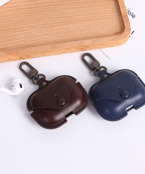 OF LIFE(オブライフ)の「AIRPODS / AIRPODS PRO PUレザー ケース(ヘッドフォン/イヤホン・メンズ・ブラック/ブラウン/レッド/ブルー/グリーン/ライトブラウン・S/M)」の16枚目の写真