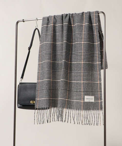 ikka（イッカ）の「カシミヤタッチチェックマフラー（マフラー・レディース・ネイビー/グレー/オフホワイト/イエロー/グリーン・FREE）」の20枚目の写真