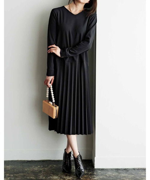 IEDIT（イディット）の「ＩＥＤＩＴ　イージーな着心地で上品スタイルがかなう　プリーツ切り替えワンピース（ワンピース・レディース・ブラック/ボルドー・MEDIUM/LARGE/X-LARGE/XX-LARGE/NS）」の11枚目の写真