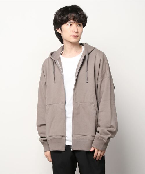 MR.GENTLEMAN（ミスタージェントルマン）の「ZIP UP HOODIE（パーカー・メンズ・ブラック/ベージュ/オリーブ/グレー・X-LARGE/LARGE/MEDIUM/SMALL）」の5枚目の写真