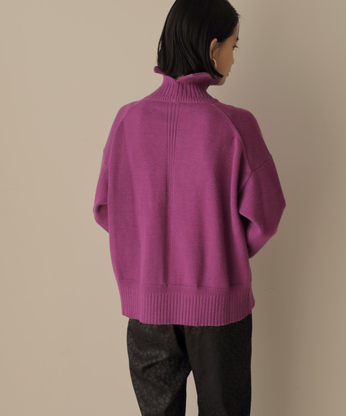ReNorm（リノーム）の「センターリブハイネックニット（ニット/セーター・レディース・パープル/ライトベージュ・フリー）」の22枚目の写真