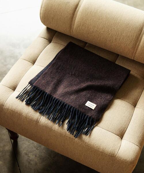 green label relaxing（グリーンレーベルリラクシング）の「カシミヤ リバー ソリッド マフラー（マフラー・メンズ・ワインレッド/ダークブラウン/ダークグレー/ネイビー/オリーブ/ベージュ/ブラック・FREE）」の3枚目の写真