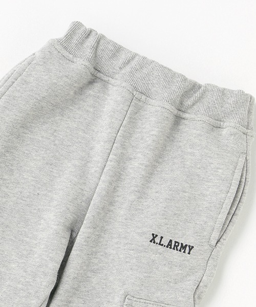XLARGE KIDS(エクストララージキッズ)の「スウェットカーゴパンツ(カーゴパンツ・キッズ・トップグレー/ブラック/カーキ・120cm/100cm/130cm/110cm/140cm/90cm)」の8枚目の写真