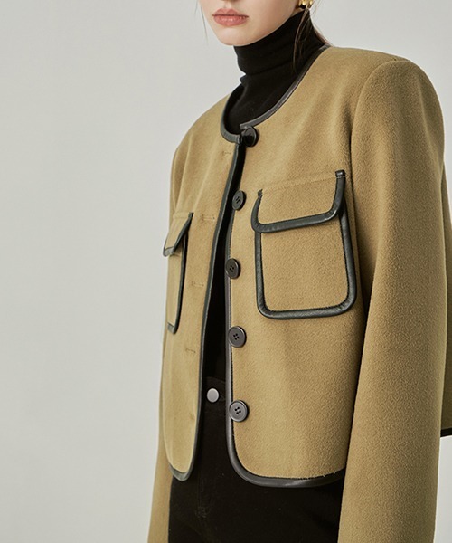 Fano Studios(ファノ ストゥディオズ)の「【Fano Studios】Leather piping collarless short jacket FD21W130(ノーカラージャケット・レディース・ブラウン・M/S/L)」の4枚目の写真