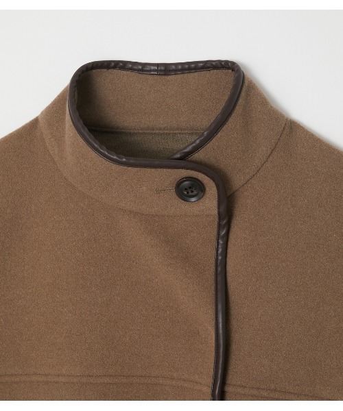 AZUL by moussy(アズールバイマウジー)の「COLLARLESS PONCHO COAT/カラーレスポンチョコート(ポンチョ・レディース・ライトブラウン/ブラック・FREE)」の13枚目の写真
