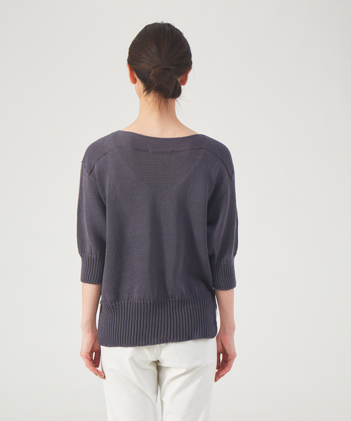 qualite（カリテ）の「ギマコットンボートネックニット（ニット/セーター・レディース・オフホワイト/チャコールグレー/ブルー・フリー）」の13枚目の写真