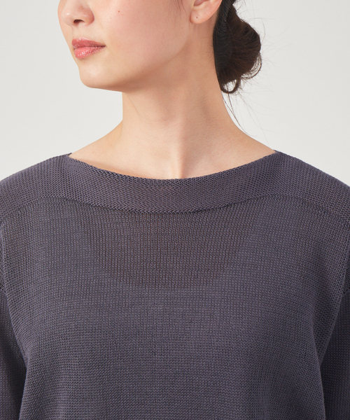 qualite（カリテ）の「ギマコットンボートネックニット（ニット/セーター・レディース・オフホワイト/チャコールグレー/ブルー・フリー）」の14枚目の写真