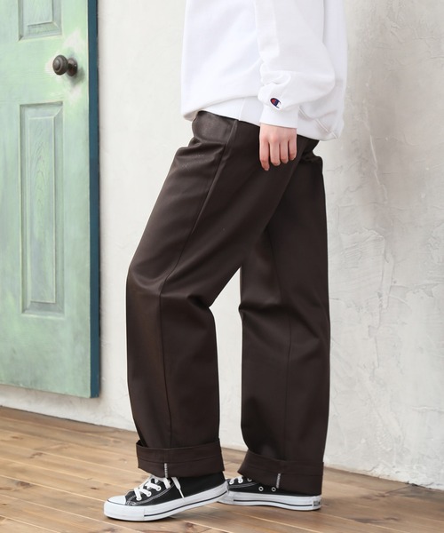 Dickies ベージュ Vネックシャツとネイビーのパンツセット Lサイズ Dickies ベージュ Vネックシャツとネイビーのパンツセット Lサイズ