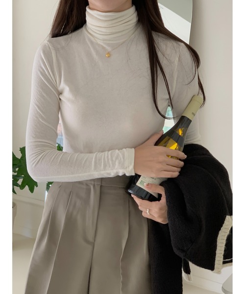 mood for a day（ムードフォーアデイ）の「craft alpaca turtle neck /アルパカタートルネック（Tシャツ/カットソー・レディース・ブラック/ベージュ/ブルー/アイボリー・FREE）」の17枚目の写真