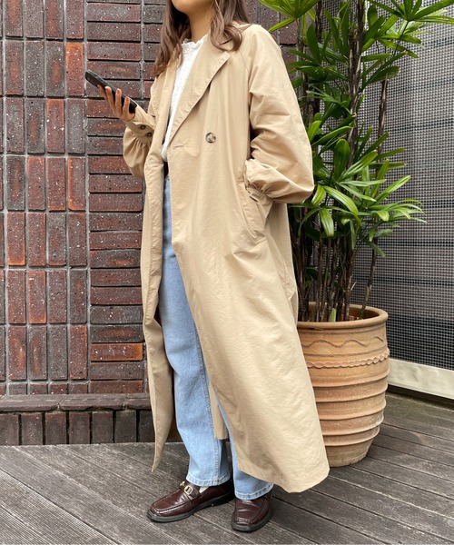 StyleSea(スタイルシー)の「ボリュームスリーブダブルチェスターコート(トレンチコート・レディース・アイボリー/ベージュ/ライトカーキ/ブラック・MEDIUM)」の9枚目の写真