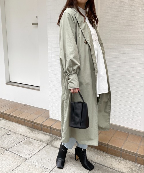 StyleSea(スタイルシー)の「ボリュームスリーブダブルチェスターコート(トレンチコート・レディース・アイボリー/ベージュ/ライトカーキ/ブラック・MEDIUM)」の8枚目の写真