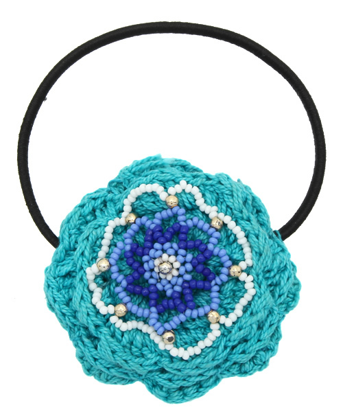 チャイハネ（チャイハネ）の「【チャイハネ】フラワークロッシュヘアゴム（ヘアゴム・レディース・ホワイト/グリーン/ブルー/レッド/ブラウン/ピンク/ライトブルー/イエロー/アクア・FREE）」の4枚目の写真