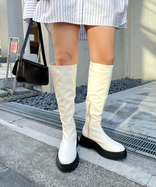 WHO'S WHO gallery(フーズフーギャラリー)の「タンクソールロングブーツ(ブーツ・レディース・ブラック/オフホワイト・LARGE/MEDIUM)」の3枚目の写真