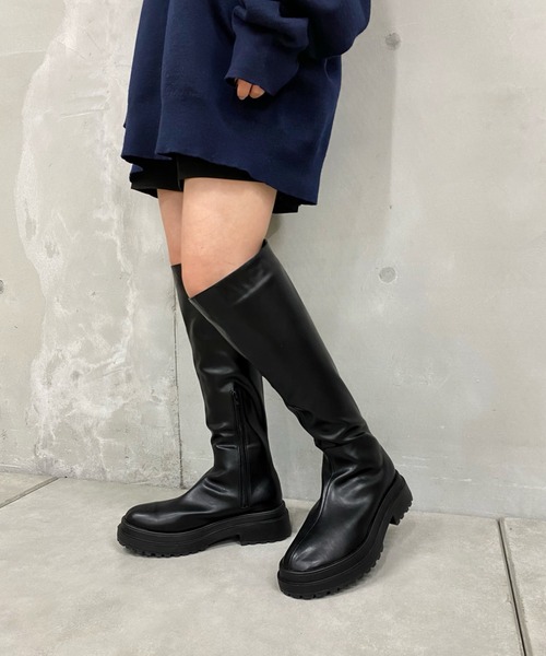 WHO'S WHO gallery(フーズフーギャラリー)の「タンクソールロングブーツ(ブーツ・レディース・ブラック/オフホワイト・LARGE/MEDIUM)」の8枚目の写真