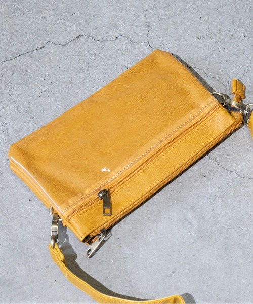 JOHN'S CLOSET（ジョンズクローゼット）の「【40G】エコレザー5ポケットショルダーバック（ショルダーバッグ・メンズ・ブラウン/マスタード/ブラック・FREE）」の10枚目の写真