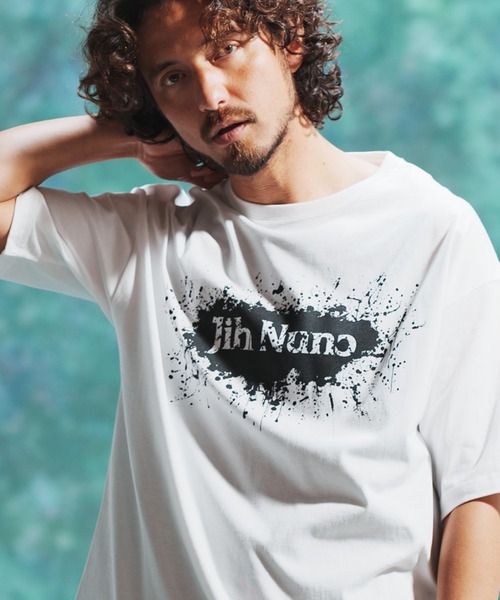 Jih Nunc(ジーヌンク)の「mt7714-プリントTシャツ - LOGO SPLUSH -(Tシャツ/カットソー・メンズ・ホワイト/ブラック・S/M/L)」の1枚目の写真