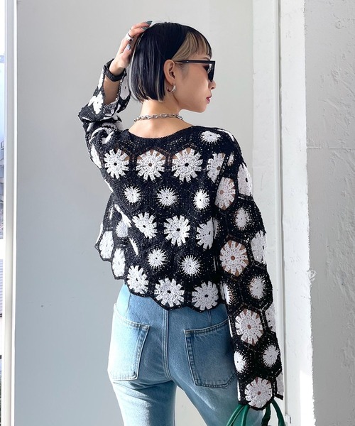 PAGEBOY（ページボーイ）の「バイカラークロシェライクカーディガン（カーディガン/ボレロ・レディース・スカイブルー/ブラック/コーラル・FREE）」の5枚目の写真