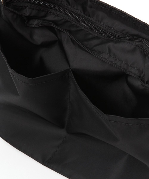 LEPSIM（レプシィム）の「【BROWN THEATRE PRODUCTSコラボ】ミニショルダーバッグ　267740（ショルダーバッグ・レディース・ブラック/ベージュ・ONE SIZE）」の13枚目の写真