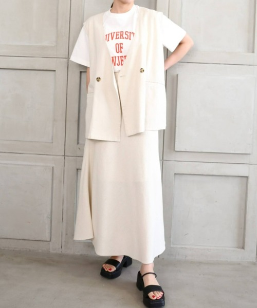 moment+（モーメントプラス）の「コットンリネンセットアップ（ノーカラージレベスト＆マーメイドフレアスカート）（セットアップ・レディース・ベージュ/カーキ/モカ/ナチュラル・M）」の3枚目の写真