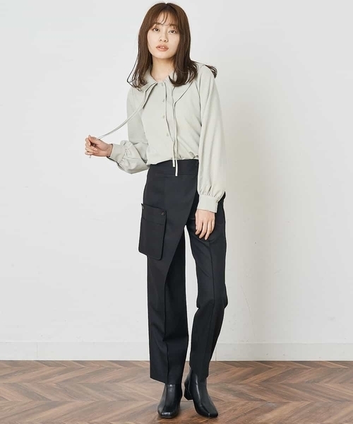 A de a.v.v（アードアー・ヴェ・ヴェ）の「二重襟リボンブラウス（シャツ/ブラウス・レディース・ホワイト/グリーン・38/36）」の3枚目の写真