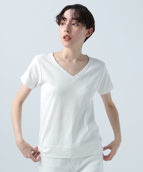 BAYFLOW(ベイフロー)の「オーガニックコットンVネックプルオーバー(Tシャツ/カットソー・レディース・その他1/カーキ/その他2/オフホワイト/ブラック・SMALL/MEDIUM/LARGE)」の1枚目の写真