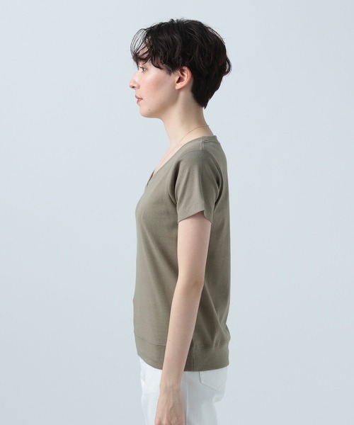 BAYFLOW(ベイフロー)の「オーガニックコットンVネックプルオーバー(Tシャツ/カットソー・レディース・その他1/カーキ/その他2/オフホワイト/ブラック・SMALL/MEDIUM/LARGE)」の8枚目の写真