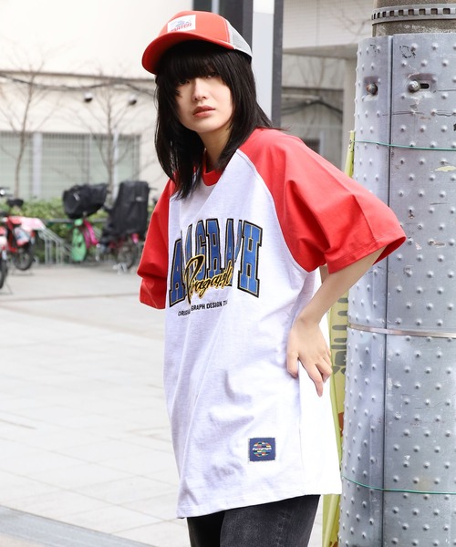 Paragraph(パラグラフ)の「Paragraph/パラグラフ Raglan sleeve Arch logo T ラグランスリーブTシャツ(Tシャツ/カットソー・メンズ・ネイビー/ブラック/レッド/パープル/グリーン・FREE)」の16枚目の写真