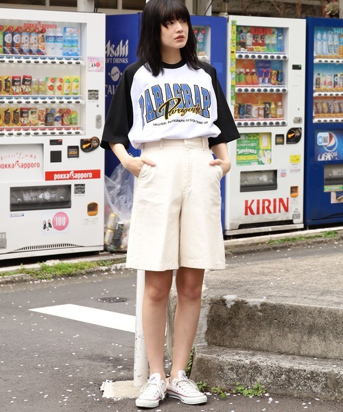 Paragraph(パラグラフ)の「Paragraph/パラグラフ Raglan sleeve Arch logo T ラグランスリーブTシャツ(Tシャツ/カットソー・メンズ・ネイビー/ブラック/レッド/パープル/グリーン・FREE)」の19枚目の写真