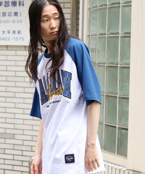 Paragraph(パラグラフ)の「Paragraph/パラグラフ Raglan sleeve Arch logo T ラグランスリーブTシャツ(Tシャツ/カットソー・メンズ・ネイビー/ブラック/レッド/パープル/グリーン・FREE)」の11枚目の写真