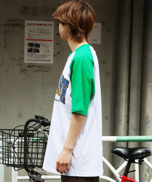 Paragraph(パラグラフ)の「Paragraph/パラグラフ Raglan sleeve Arch logo T ラグランスリーブTシャツ(Tシャツ/カットソー・メンズ・ネイビー/ブラック/レッド/パープル/グリーン・FREE)」の21枚目の写真
