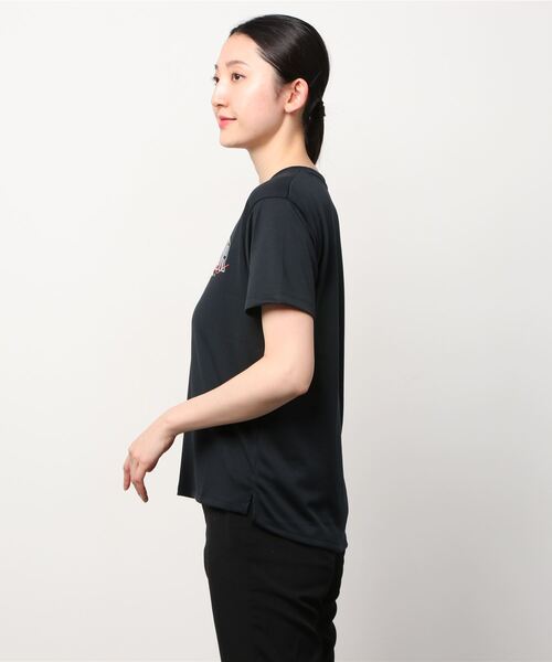 UNDER ARMOUR(アンダーアーマー)の「アンダーアーマー UA Tech Box Graphic Tee(Tシャツ/カットソー・レディース・ブラック/ホワイト/グレー・S/L/XL/M)」の6枚目の写真