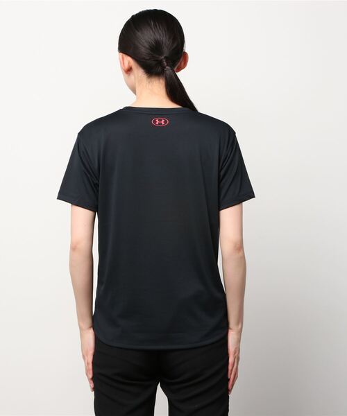 UNDER ARMOUR(アンダーアーマー)の「アンダーアーマー UA Tech Box Graphic Tee(Tシャツ/カットソー・レディース・ブラック/ホワイト/グレー・S/L/XL/M)」の5枚目の写真