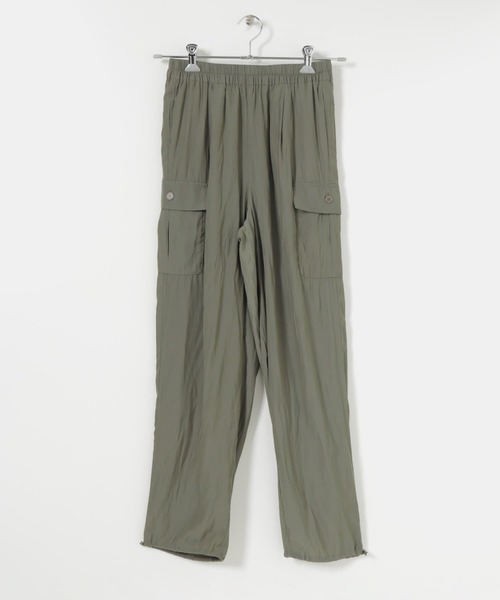 ITEMS URBANRESEARCH(アイテムズ アーバンリサーチ)の「カーゴジョガーパンツ(その他パンツ・レディース・ブラック/グリーン/アイボリー・FREE)」の8枚目の写真