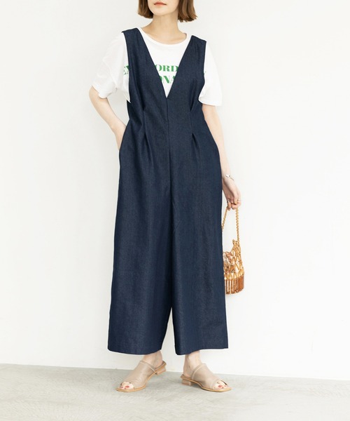 GeeRA（ジーラ）の「Vネックワイドサロペット（サロペット/オーバーオール・レディース・ライトベージュ/ブラック/ブルー系その他・LARGE/X-LARGE/MEDIUM）」の3枚目の写真