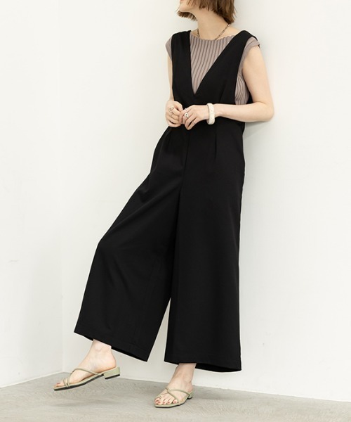 GeeRA（ジーラ）の「Vネックワイドサロペット（サロペット/オーバーオール・レディース・ライトベージュ/ブラック/ブルー系その他・LARGE/X-LARGE/MEDIUM）」の9枚目の写真