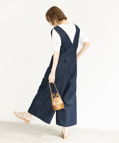 GeeRA（ジーラ）の「Vネックワイドサロペット（サロペット/オーバーオール・レディース・ライトベージュ/ブラック/ブルー系その他・LARGE/X-LARGE/MEDIUM）」の8枚目の写真