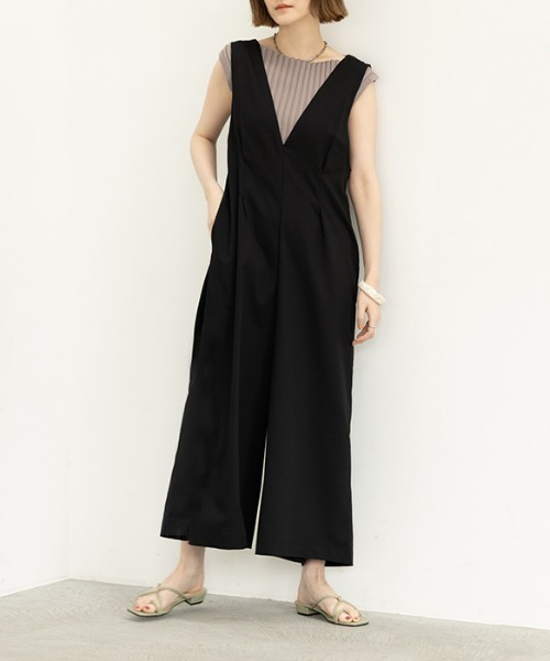 GeeRA（ジーラ）の「Vネックワイドサロペット（サロペット/オーバーオール・レディース・ライトベージュ/ブラック/ブルー系その他・LARGE/X-LARGE/MEDIUM）」の22枚目の写真