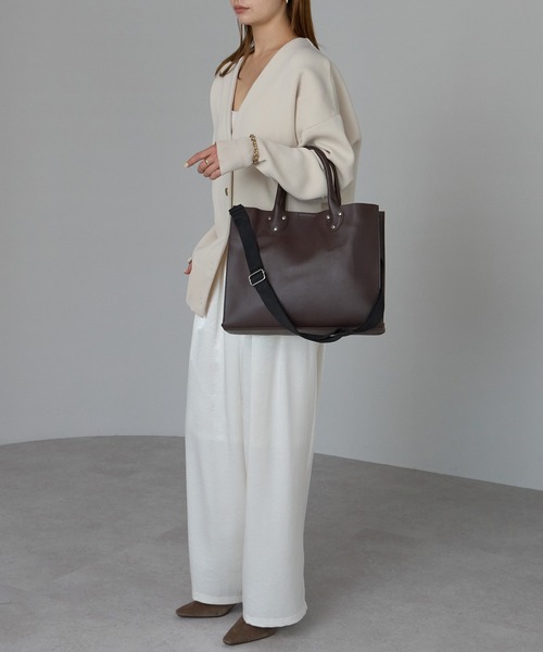 POUTOJOURU（ポートジュール）の「【ポートジュール】 レザー　2WAYクラシック横型トートバッグ A4 14インチPC ZOZOTOWN限定（トートバッグ・レディース・ブラック/アイボリー/ダークブラウン・FREE）」の10枚目の写真