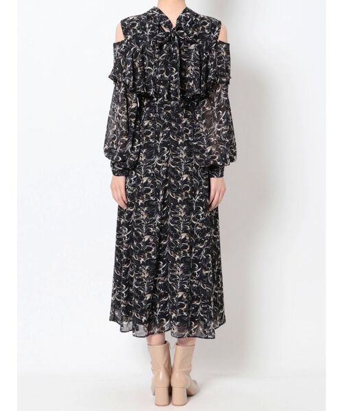 LAGUNAMOON（ラグナムーン）の「ショルダーフリルパターンワンピース（ワンピース・レディース・アイボリー/ブラック/ブルー・SMALL/MEDIUM）」の16枚目の写真