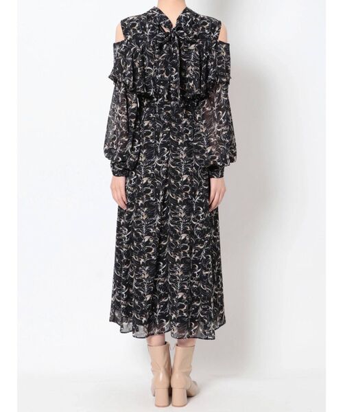 LAGUNAMOON（ラグナムーン）の「ショルダーフリルパターンワンピース（ワンピース・レディース・アイボリー/ブラック/ブルー・SMALL/MEDIUM）」の12枚目の写真