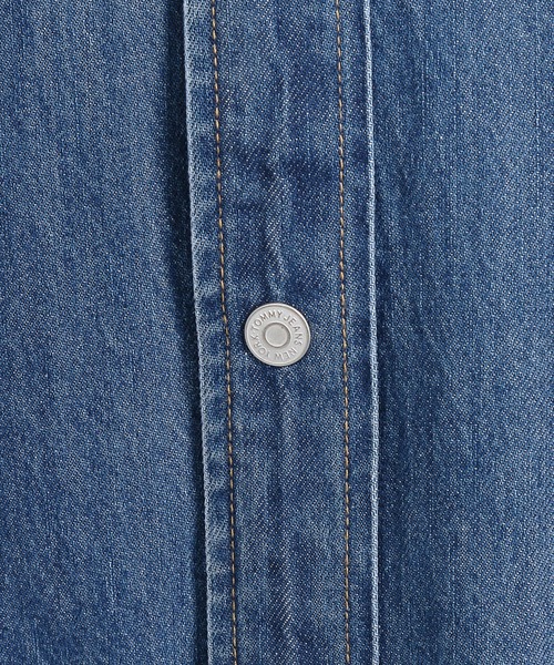 tommy jeans（トミー ジーンズ）の「デニムワーカーオーバーシャツ（シャツ/ブラウス・メンズ・ブルー・SMALL/MEDIUM/LARGE/X-LARGE）」の7枚目の写真