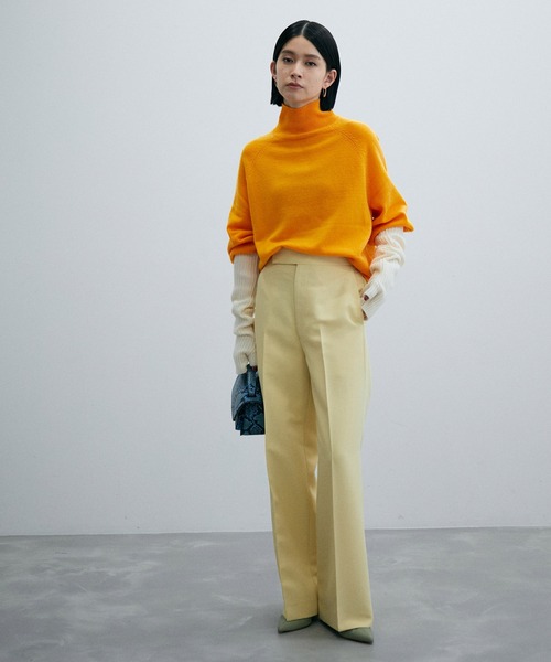 ADAM ET ROPE'（アダムエロペ）の「ウォッシャブルウールクロップドプルオーバー（ニット/セーター・レディース・ブラック/パープル/サックスブルー/イエロー/オレンジ/ピンク/クリーム・FREE）」の15枚目の写真