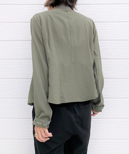 Q（キュー）の「リラックスライダース（ライダースジャケット・レディース・ブラック/オリーブ・MEDIUM）」の8枚目の写真