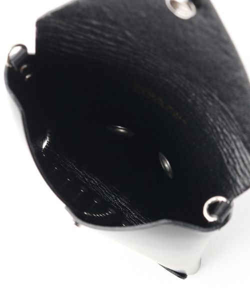TOGA PULLA(トーガ プルラ)の「【TOGA PULLA/トーガプルラ】 Leather shoulder pouch:ショルダーバッグ(ショルダーバッグ・レディース・ブラック・FREE)」の11枚目の写真
